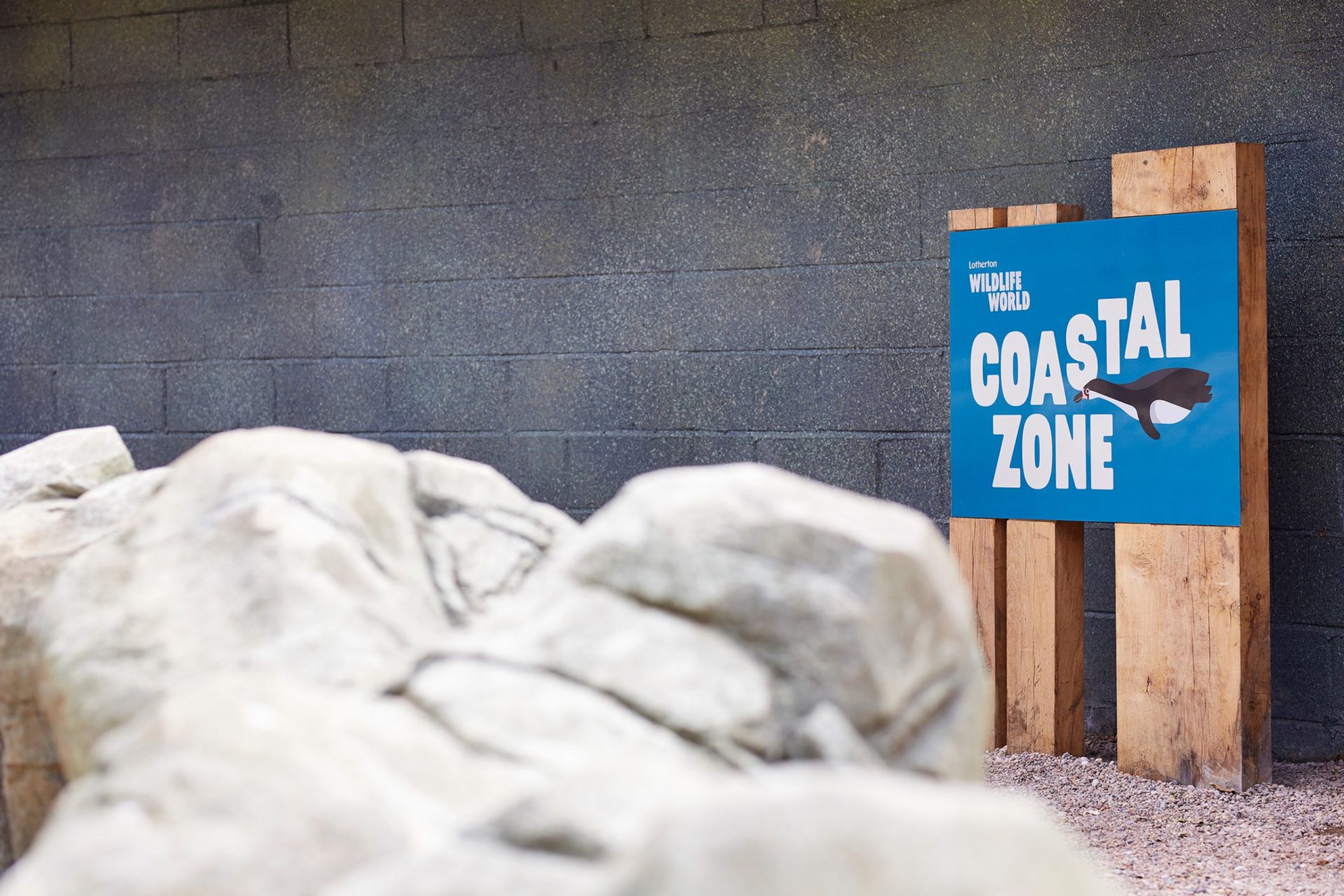 Wildlife_World_02_Signage-scaled.jpg